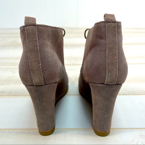Steve Madden NIB Tanngoo Taupe Suede Lace Wedge Heels Sz 6.5M Ankle Boots Bootie - Picture 7 of 10